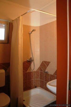 Alfréd Panzió Bed and breakfast 3*